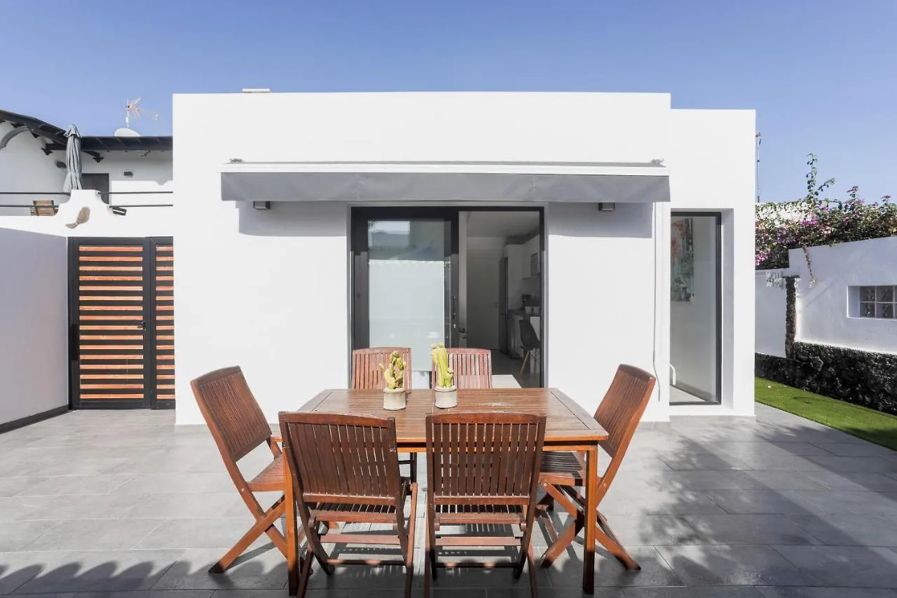 Apartment Urban Chill Private Pool Corralejo By Holidays Home