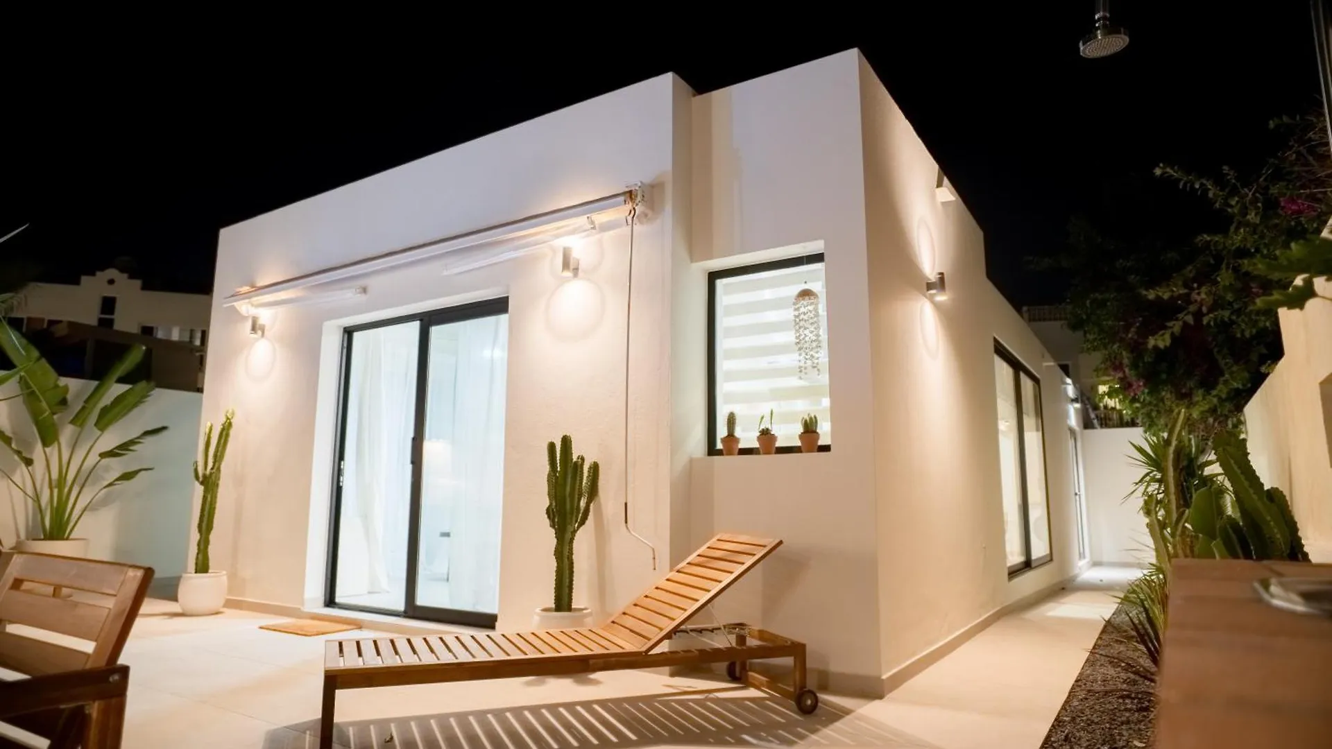 Apartment Urban Chill Private Pool Corralejo By Holidays Home