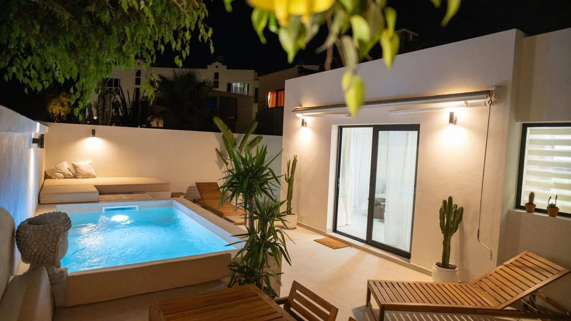 Apartment Urban Chill Private Pool Corralejo By Holidays Home