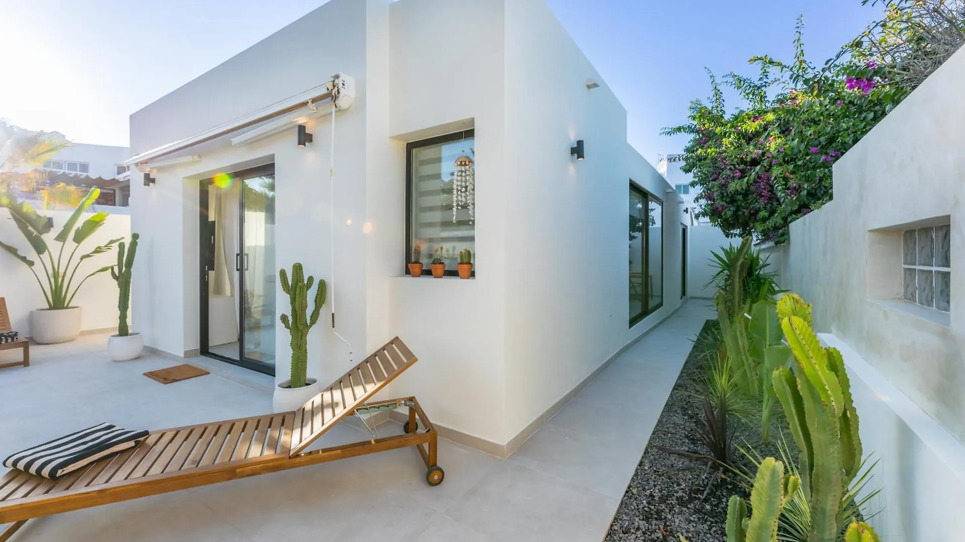 Apartment Urban Chill Private Pool Corralejo By Holidays Home