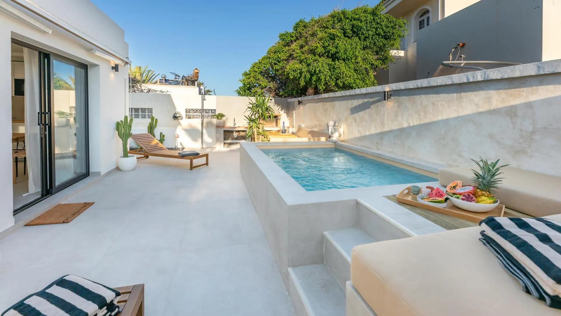 Apartment Urban Chill Private Pool Corralejo By Holidays Home